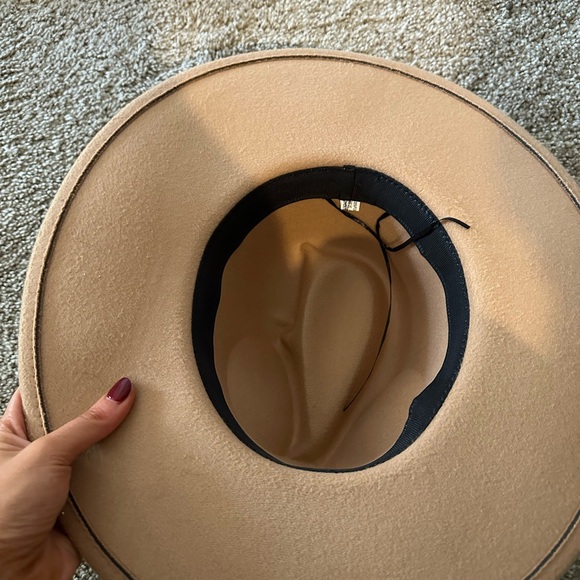 Hat - Picture 3 of 3